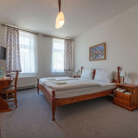 Haus Schlematal Hotel Und Restaurant Bad Schlema Eksteriør billede