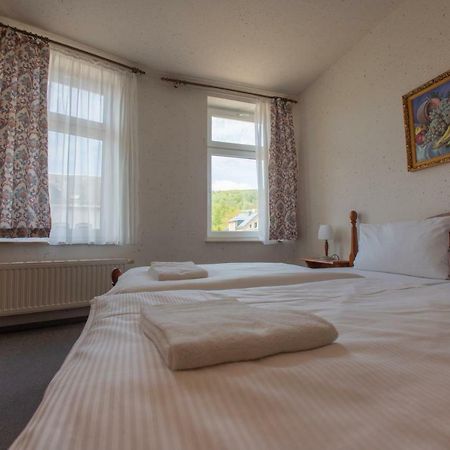 Haus Schlematal Hotel Und Restaurant Bad Schlema Eksteriør billede