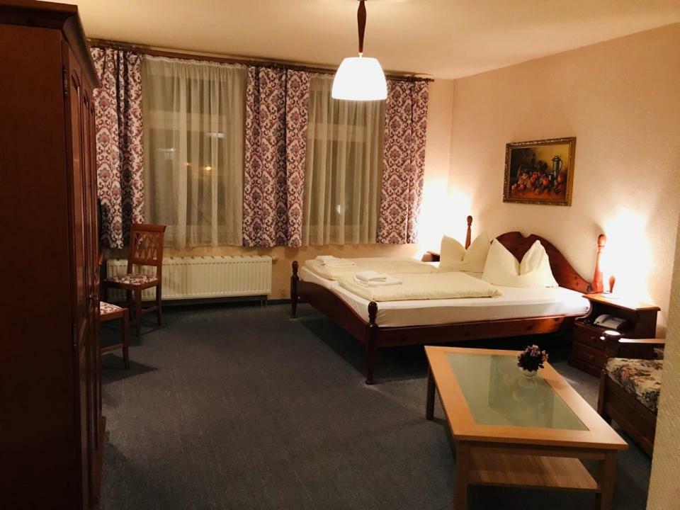 Haus Schlematal Hotel Und Restaurant Bad Schlema Eksteriør billede