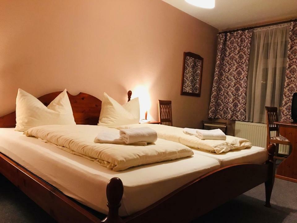 Haus Schlematal Hotel Und Restaurant Bad Schlema Eksteriør billede